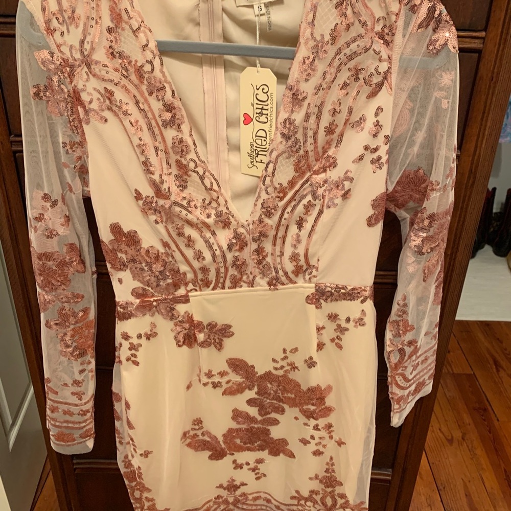 Poppin Bottles Dress size small